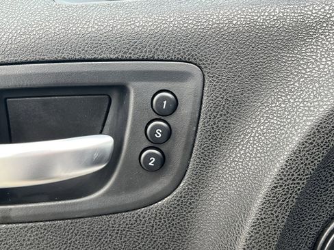 Used 2020 Dodge Charger SXT w/ Leather Interior Group image 22