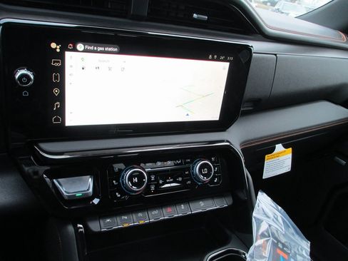 New 2026 GMC Sierra 1500 AT4 w/ AT4 Premium Package image 19