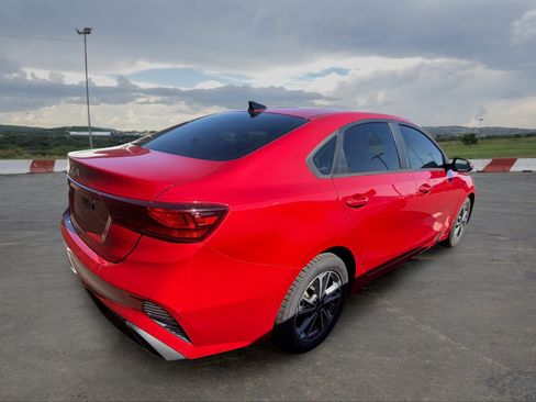 Certified 2024 Kia Forte LXS w/ LXS Technology Package FWD image 3