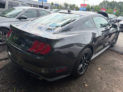 Used 2023 Ford Mustang GT RWD image 4