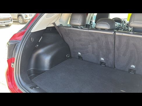 Used 2019 Jeep Compass Limited FWD image 28