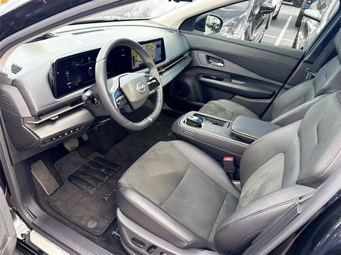 Used 2023 Nissan Ariya FWD image 25