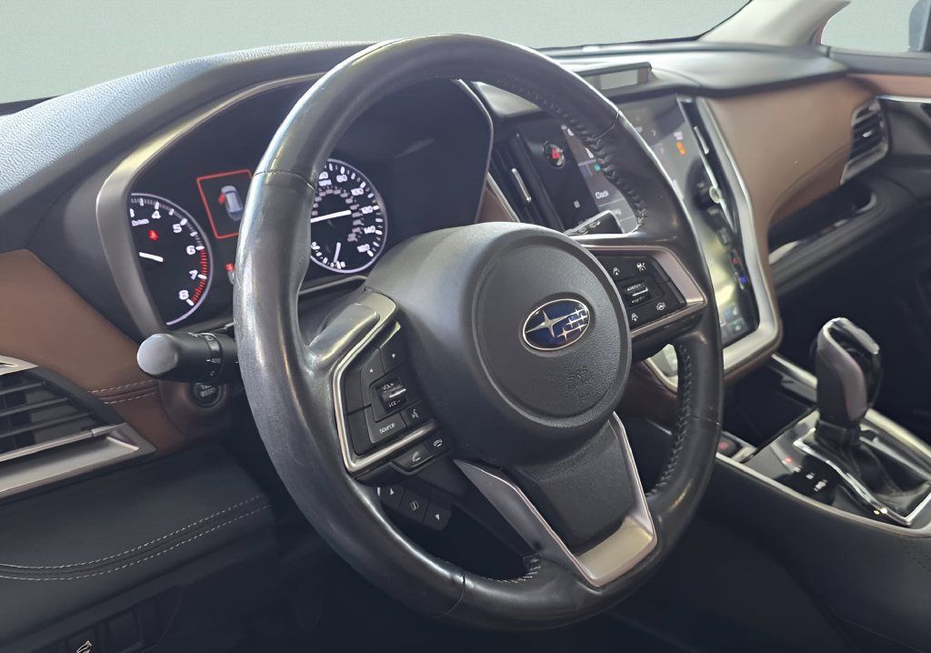 Used 2022 Subaru Outback Touring AWD/4WD image 21
