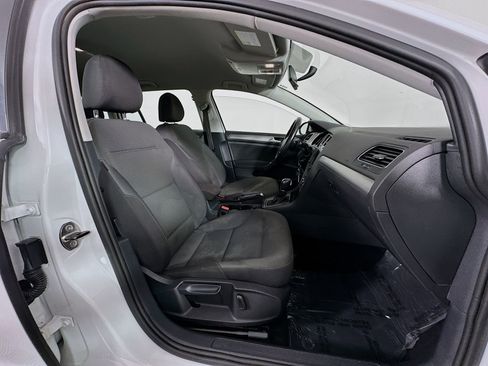 Used 2016 Volkswagen Golf S FWD image 26
