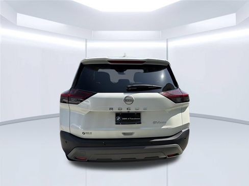 Used 2023 Nissan Rogue SV AWD/4WD image 6