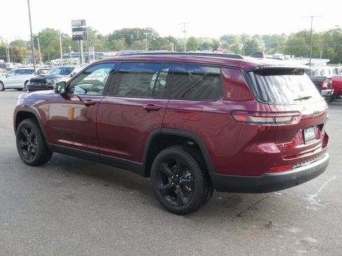 New 2025 Jeep Grand Cherokee L Limited w/ Luxury Tech Group II image 8