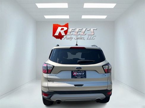 Used 2017 Ford Escape SE w/ SE Leather Comfort Package AWD/4WD image 9