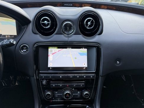 Used 2016 Jaguar XJ L Portfolio image 26