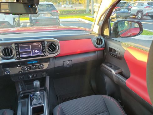 Used 2023 Toyota Tacoma SR5 image 17