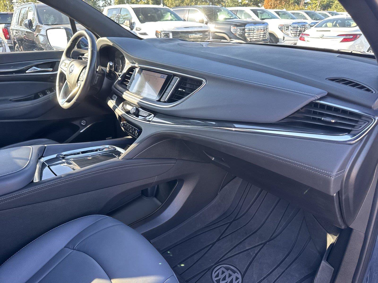 Used 2023 Buick Enclave Premium FWD image 29