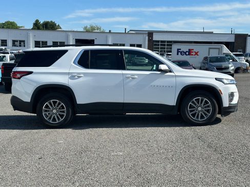 Used 2023 Chevrolet Traverse LT AWD/4WD image 8