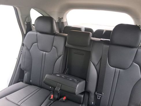 Used 2026 Kia Sorento EX FWD image 16