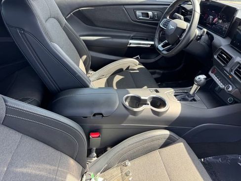 Used 2025 Ford Mustang EcoBoost image 12
