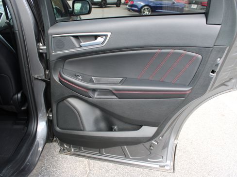 Used 2024 Ford Edge ST-Line image 14