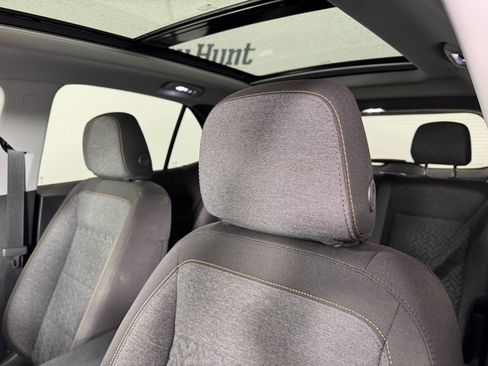 Used 2022 Chevrolet Equinox LT image 3