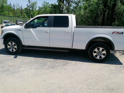 Used 2013 Ford F150 FX4 w/ Mid Equipment Group AWD/4WD image 9