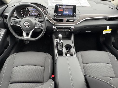 New 2026 Nissan Altima 2.5 SV FWD image 7