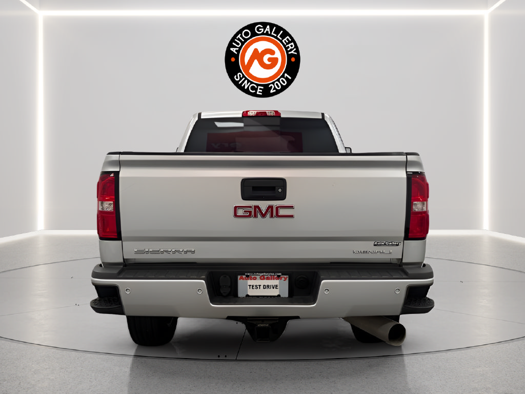 Used 2019 GMC Sierra 2500 Denali w/ Duramax Plus Package AWD/4WD image 4