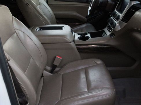 Used 2018 GMC Yukon XL SLT w/ Open Road Package image 11