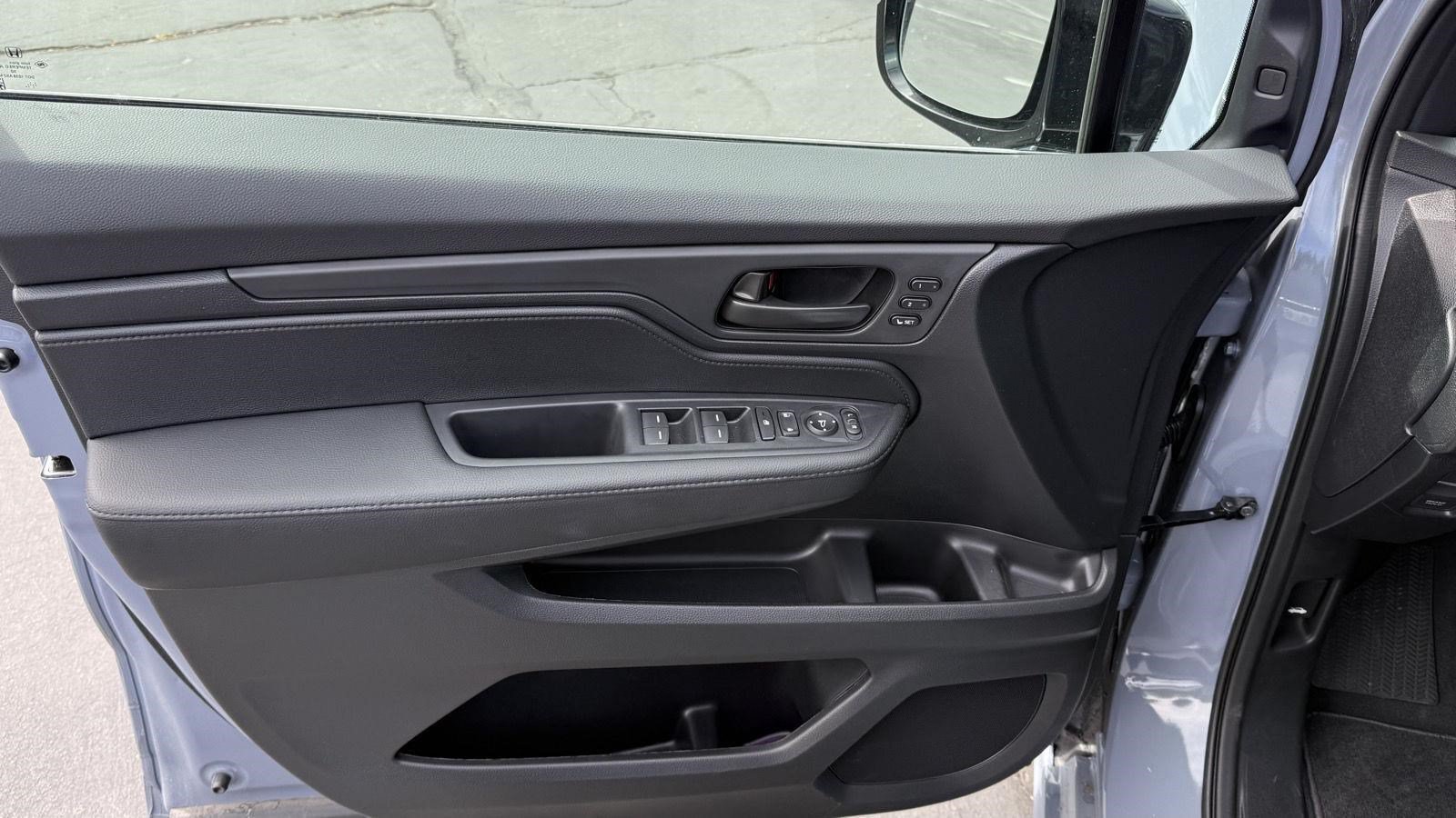 Certified 2026 Honda Odyssey Sport-L image 9
