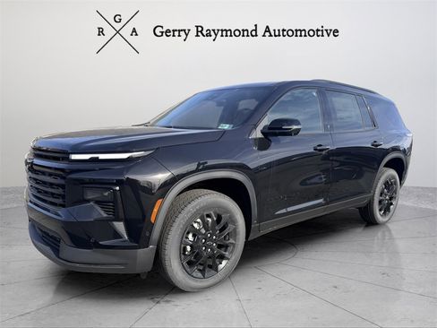 New 2026 Chevrolet Traverse LT w/ Enhanced Driving Package image 3