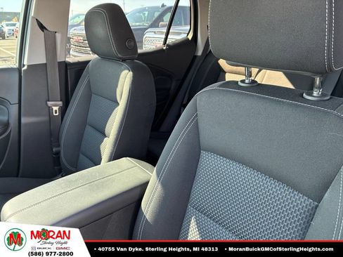 Certified 2023 GMC Terrain SLE w/ Driver Convenience Package AWD/4WD image 9