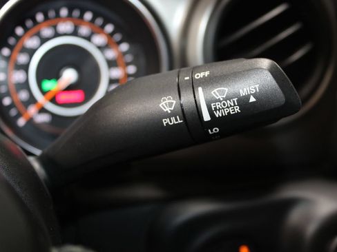 Used 2021 Jeep Wrangler Sport AWD/4WD image 28