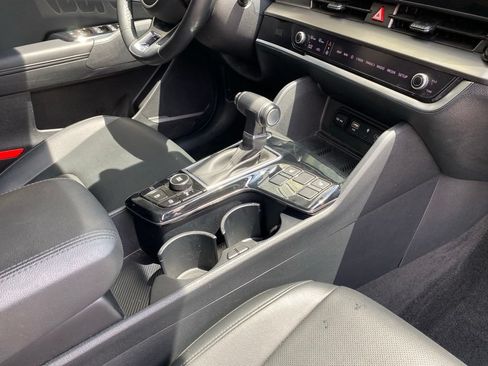 Used 2025 Kia Sportage EX FWD image 42
