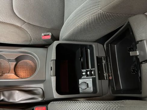 Used 2018 Nissan Frontier SV AWD/4WD image 14