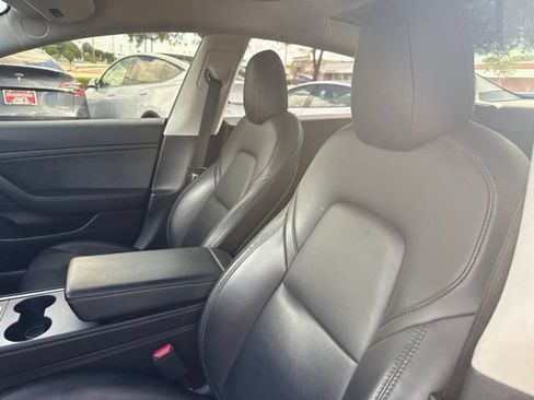 Used 2021 Tesla Model 3 Standard Range Plus RWD image 10