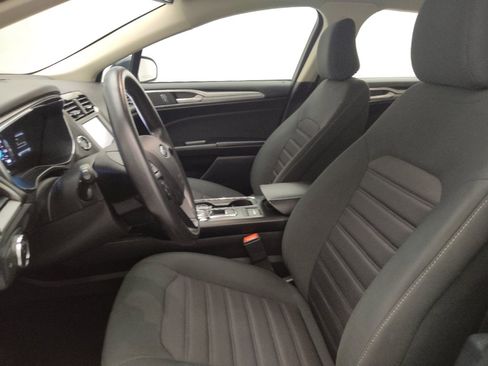 Used 2020 Ford Fusion SE FWD image 17