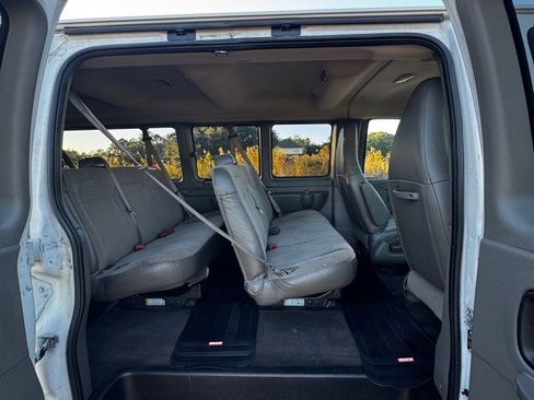 Used 2020 Chevrolet Express 3500 LT w/ LT Preferred Equipment Group image 14