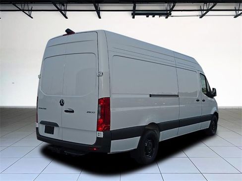 New 2025 Mercedes-Benz Sprinter 2500 image 6