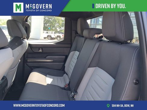 Used 2025 Toyota Tacoma TRD Sport AWD/4WD image 15