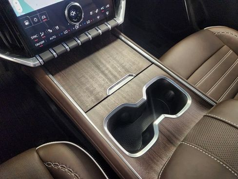 Used 2026 GMC Acadia Denali Ultimate w/ LPO, Floor Liner Package FWD image 19