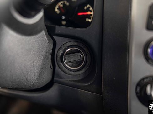 Used 2009 INFINITI QX56 4WD image 22