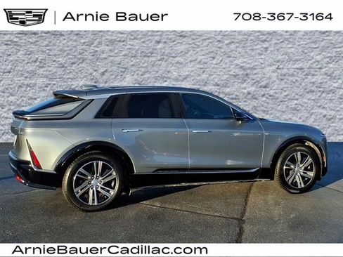 Certified 2024 Cadillac Lyriq Luxury w/ LPO, Floor Liner Package image 6