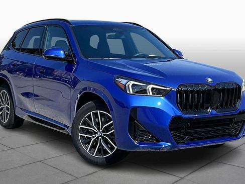 Used 2025 BMW X1 xDrive28i w/ Premium Package AWD/4WD image 2