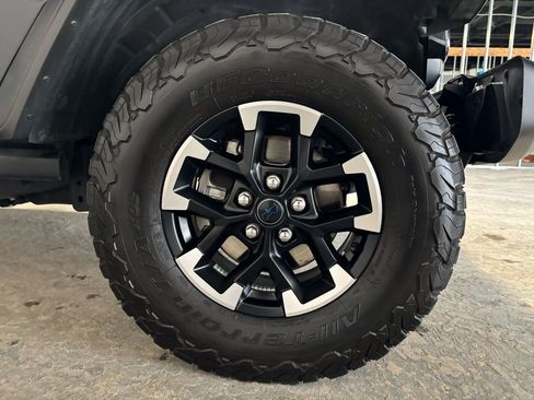 Used 2024 Jeep Wrangler Unlimited Rubicon 4xe image 24