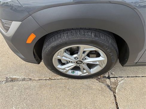 Used 2023 Hyundai Kona SEL w/ Cargo Package image 11