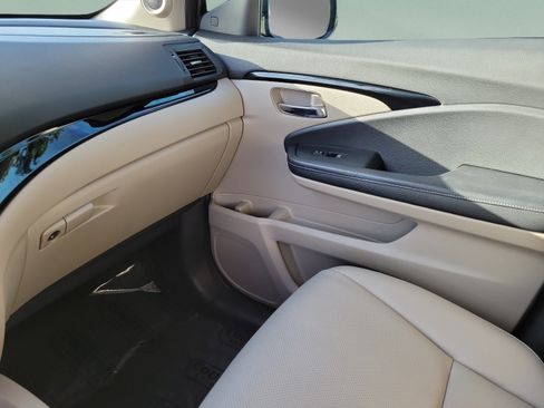 Used 2019 Honda Ridgeline RTL-E image 22