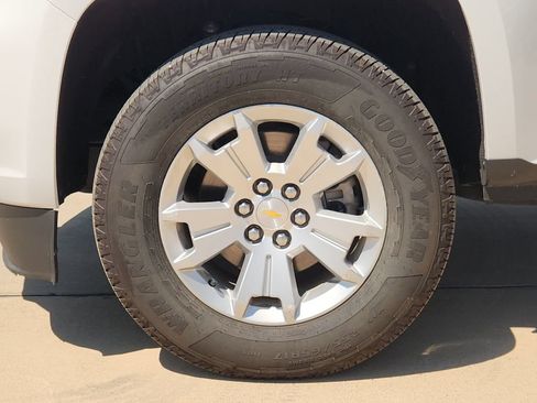 Used 2022 Chevrolet Colorado LT w/ Fleet Safety Package RWD image 10
