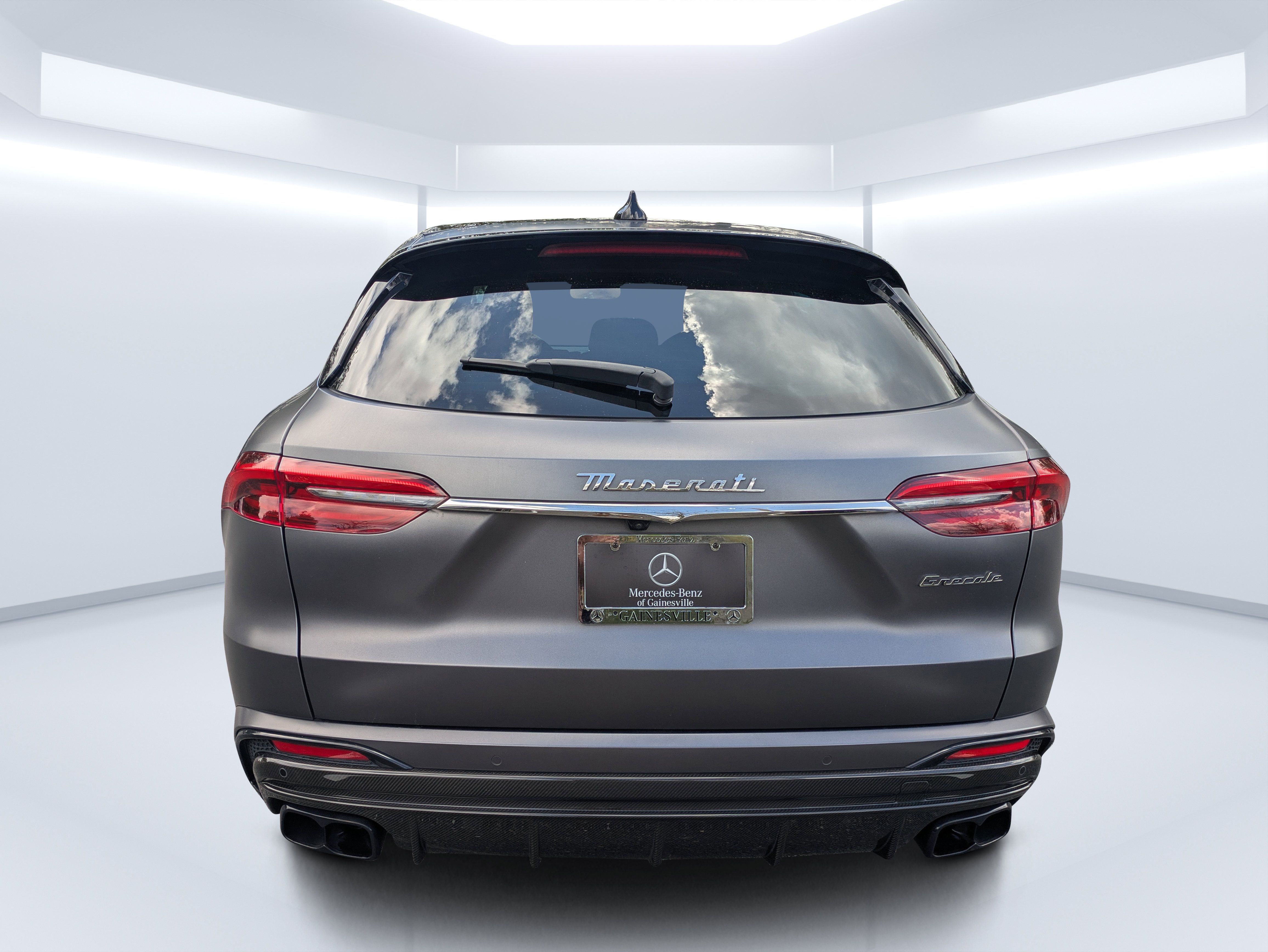 Used 2023 Maserati Grecale Trofeo AWD/4WD image 4