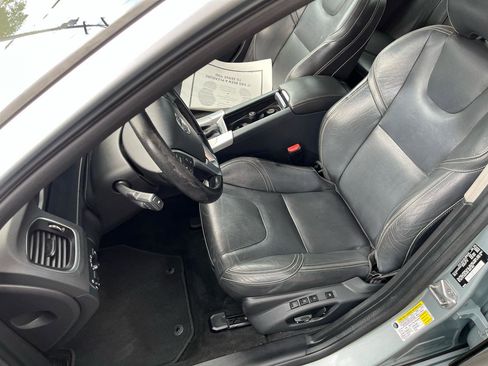 Used 2017 Volvo S60 T5 Dynamic w/ Vision Package AWD/4WD image 21