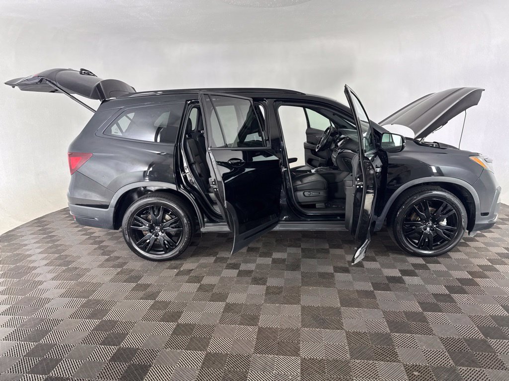 Used 2021 Honda Pilot Black Edition image 14