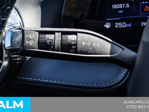 Used 2025 Chevrolet Equinox LT image 23