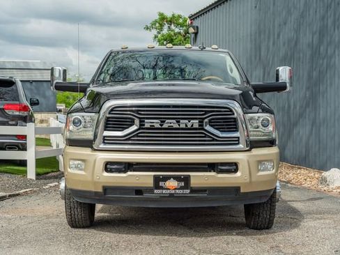 Used 2017 RAM 3500 Laramie Longhorn image 9