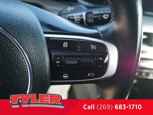 Used 2023 Kia K5 GT-Line image 28