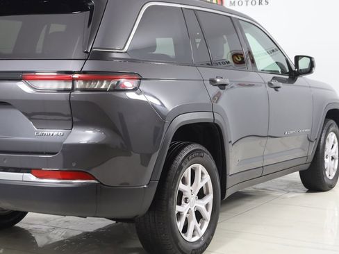 Used 2022 Jeep Grand Cherokee Limited image 47