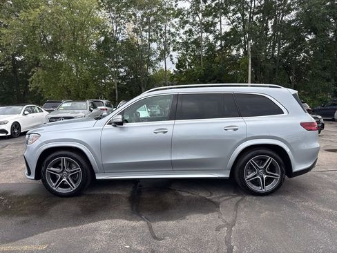 Certified 2025 Mercedes-Benz GLS 450 4MATIC image 4